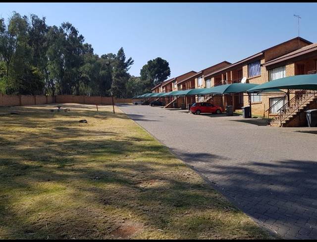 2 BEDROOM PROPERTY TO RENT IN MEREDALE